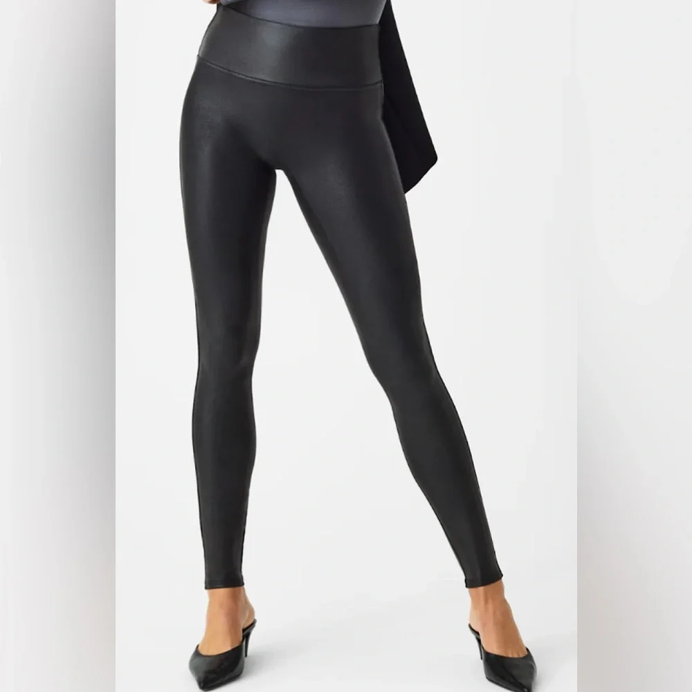 SPANX Black Leggings - Picture 1 of 9